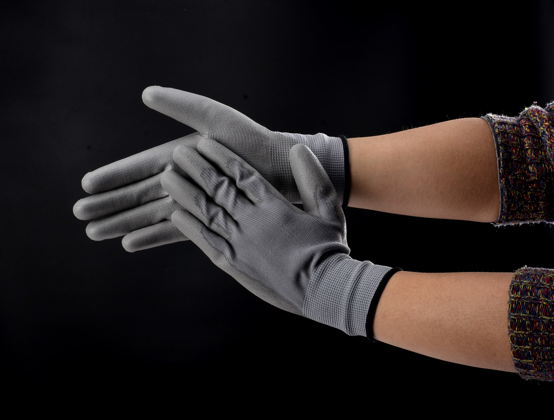 Guantes de trabajo industriales recubiertos de PU PN8003 Gris